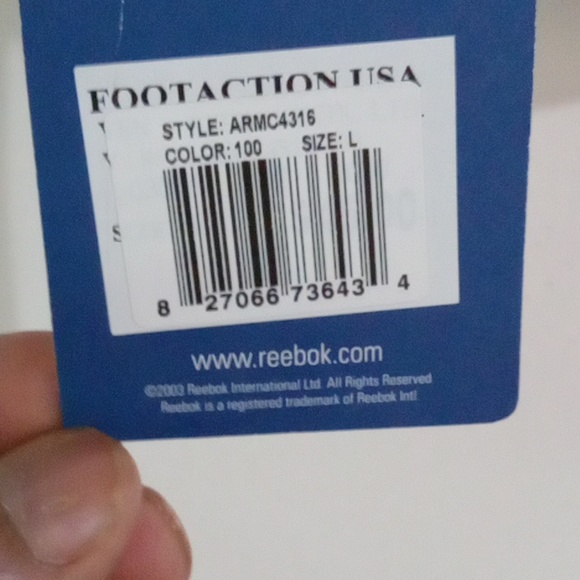 All white terrycloth Reebok Tracksuit size xl. - Picture 11 of 12